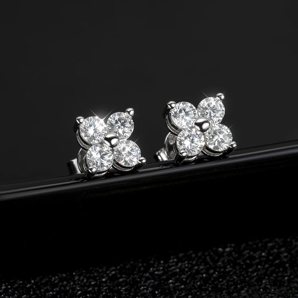 VVS1 D Round Moissanite Stud Earrings for Women