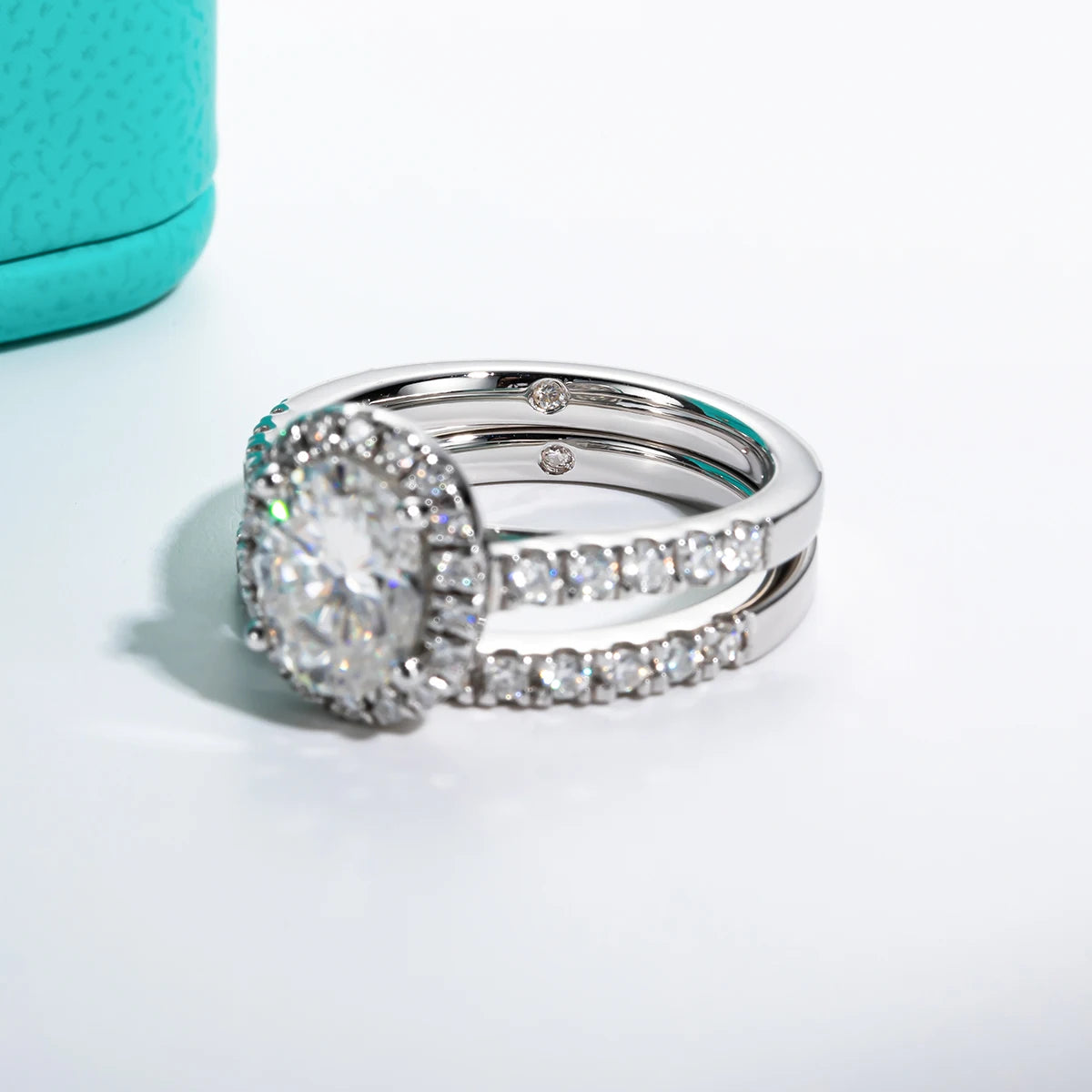 2 CT Oval Cut Moissanite Bridal Ring Set