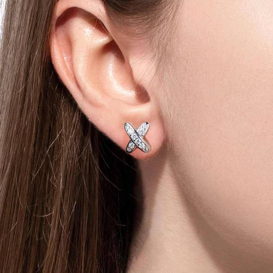 VVS1 D Color Moissanite Cross Stud Earrings