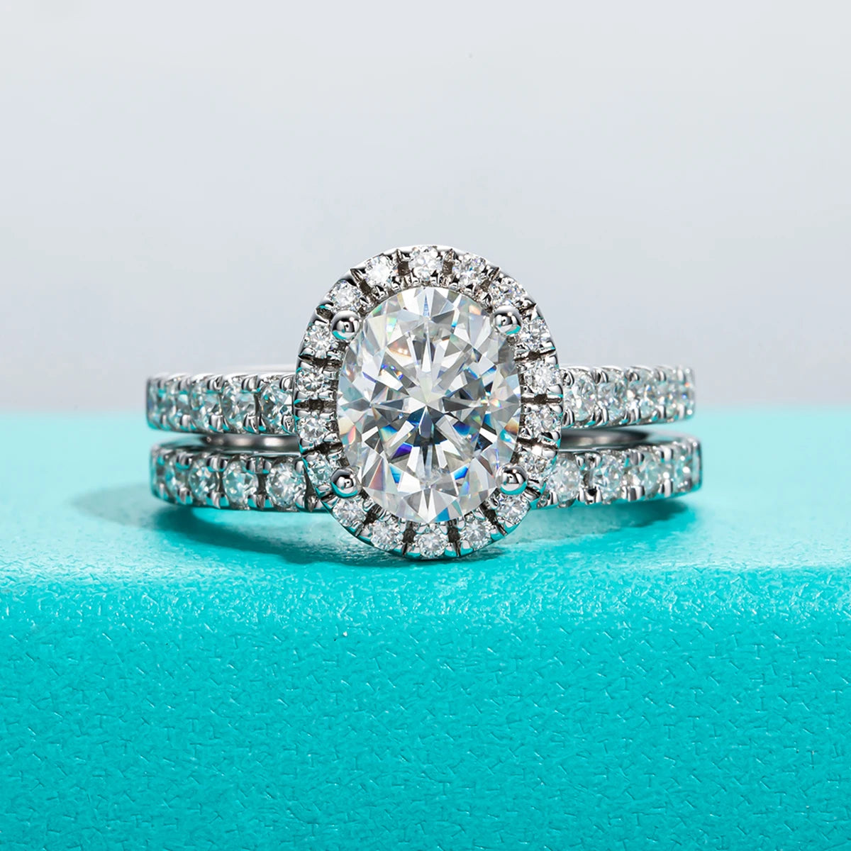2 CT Oval Cut Moissanite Bridal Ring Set