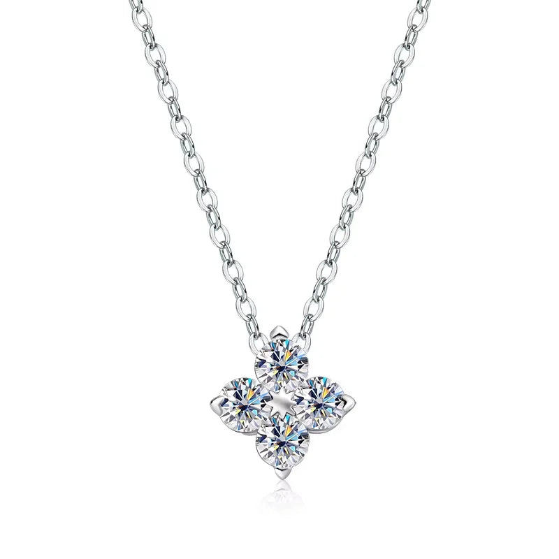 VVS1 D Flower Moissanite Pendant Necklace for Women