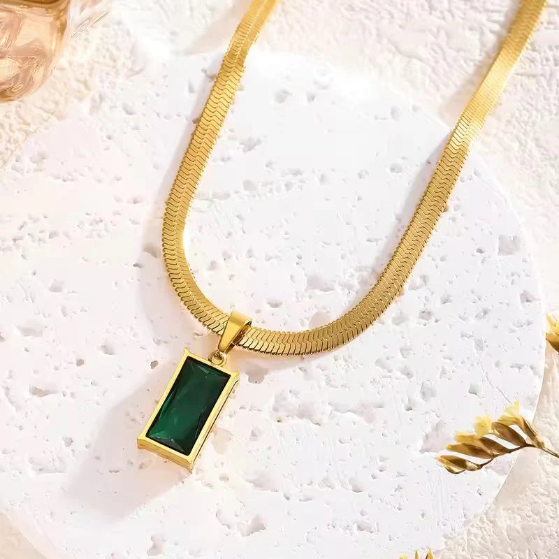 Emerald Herringbone Chain Pendant Necklace