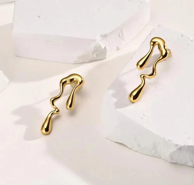Bold Waterdrop Statement Earring